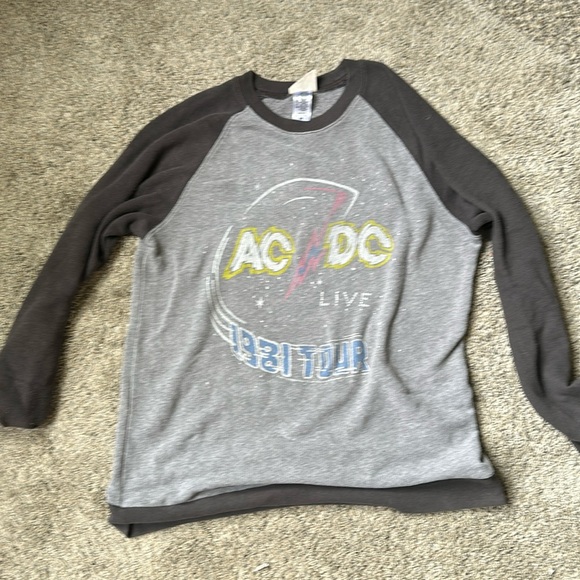 AC/DC 1981 Live Tour long Sleeve - Picture 1 of 1